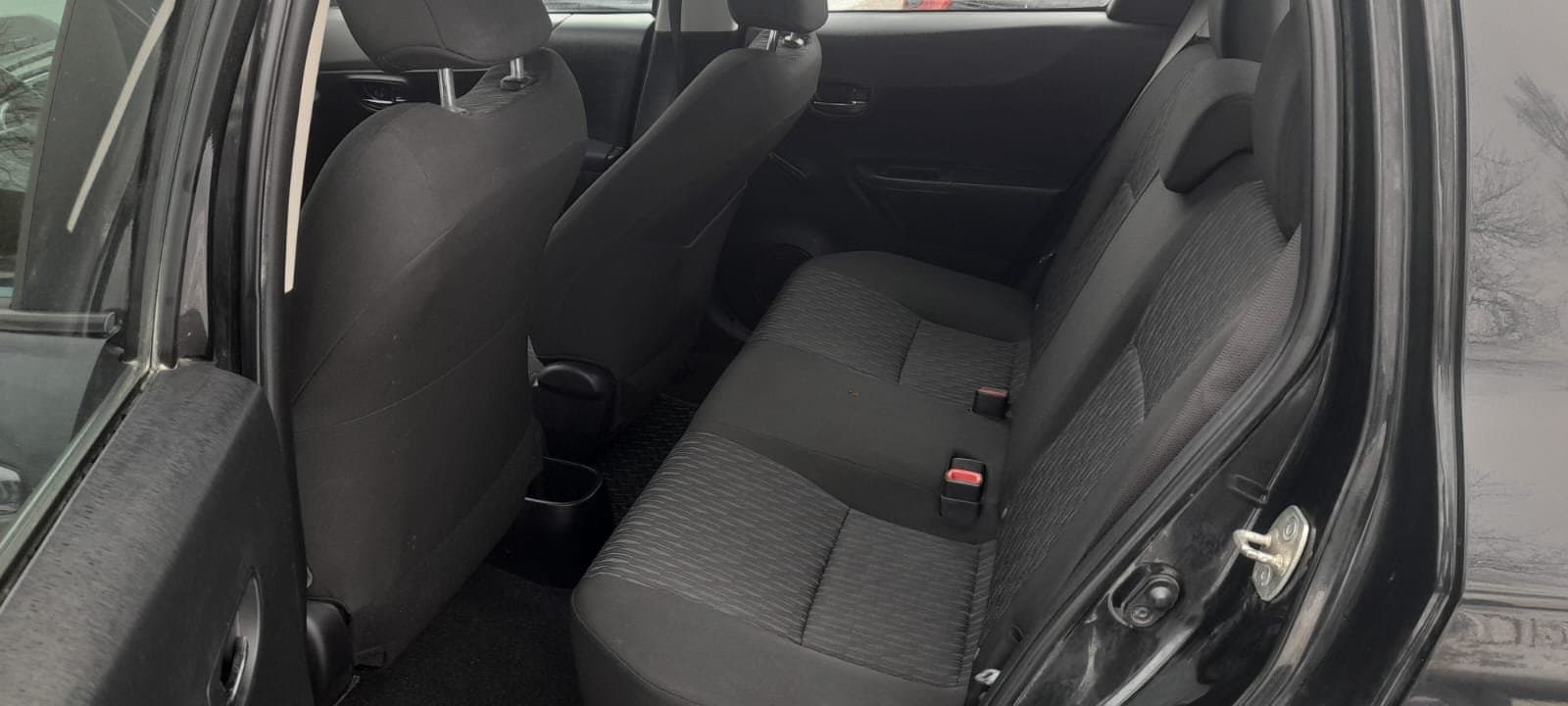 Toyota Yaris 2014 - Image 11