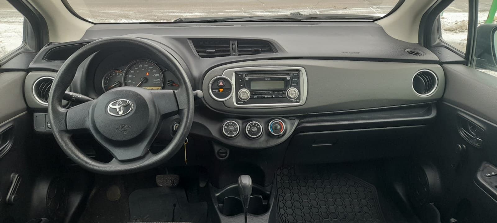 Toyota Yaris 2014 - Image 7