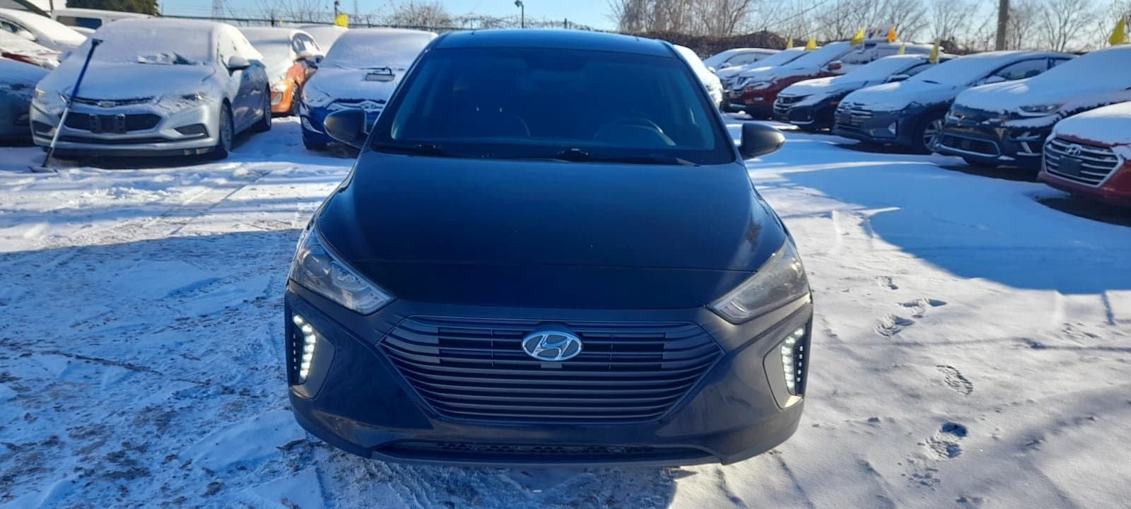 Hyundai Ioniq Hybrid 2019 - Image 2