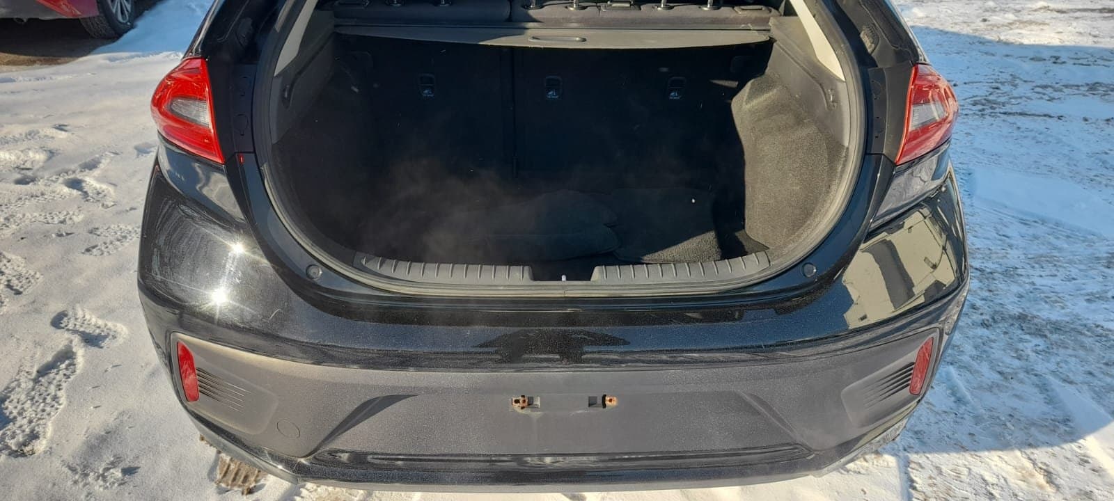 Hyundai Ioniq Hybrid 2019 - Image 15