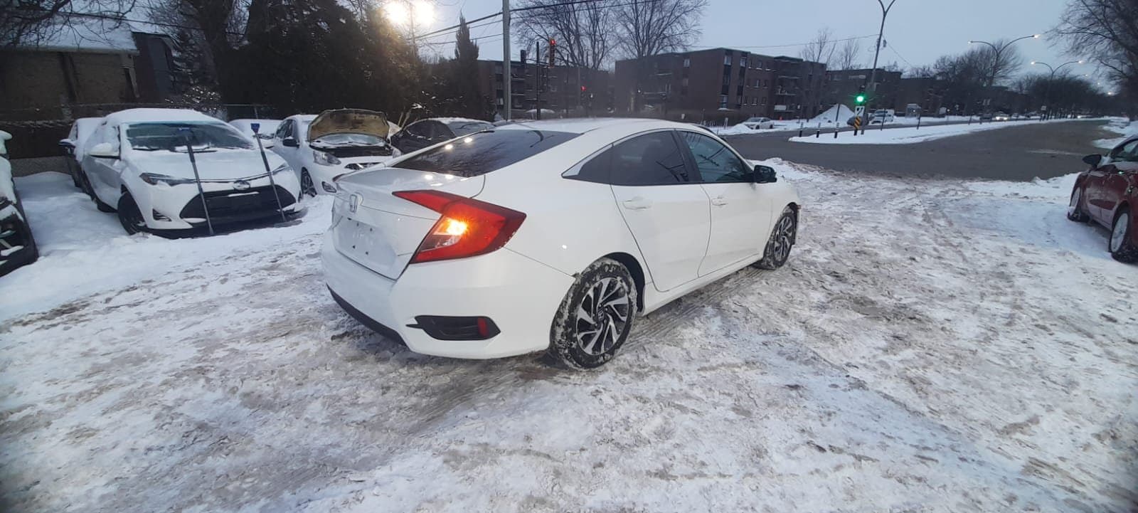 Honda Civic 2017 - Image 3