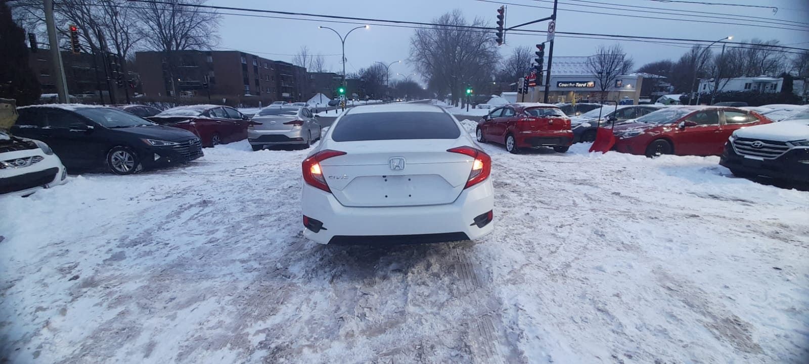 Honda Civic 2017 - Image 4